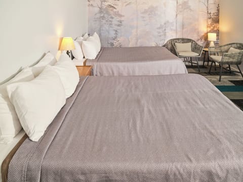 Comfort Double Room, 2 Queen Beds | Free WiFi, bed sheets