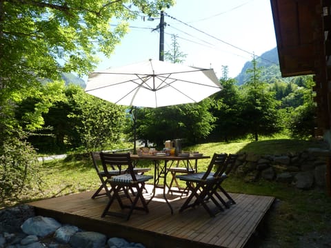 Breakfast on front deck in the summer