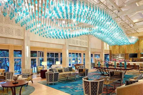 Lobby lounge