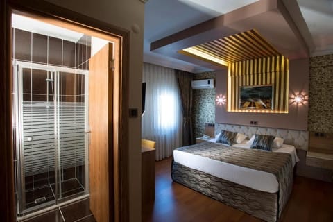 Standard Double Room | Premium bedding, minibar, desk, soundproofing