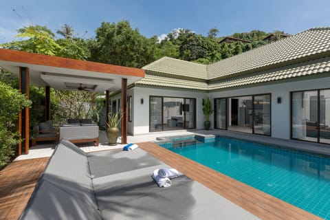 Chaba Villa  | 3 bedrooms, in-room safe, desk, blackout drapes