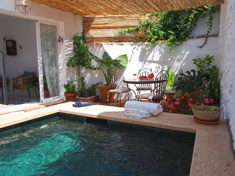Lola's patio