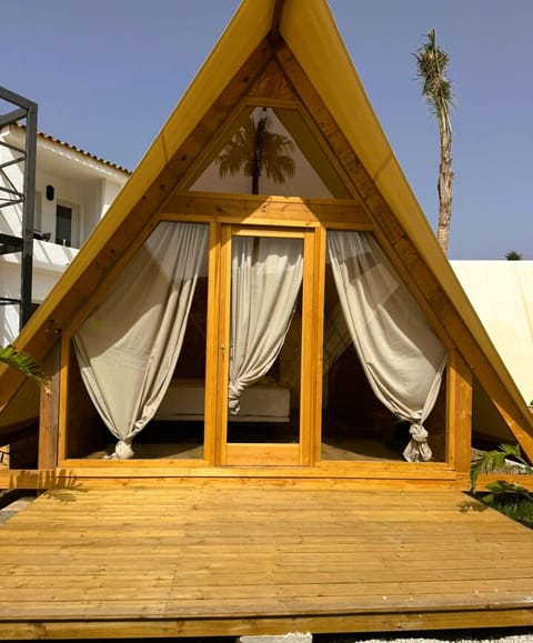 Standard Bungalow, 1 Bedroom, Private Bathroom | Blackout drapes, iron/ironing board (on request), WiFi (free)