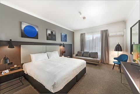 Blackout drapes, iron/ironing board, free WiFi, bed sheets