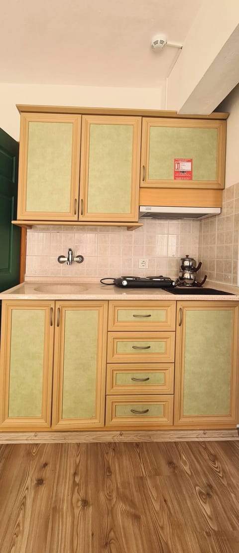 1 bedroom, desk, soundproofing, free WiFi