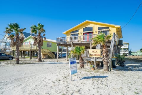 Front view of Palm Paradise new pics Jan 2021