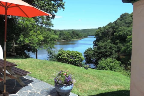 This amazing view is yours to enjoy when you book a holiday at Rock Cottage