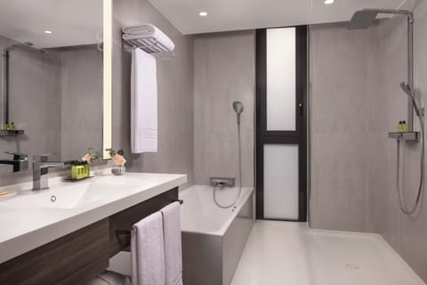 Combined shower/tub, hair dryer, bathrobes, slippers