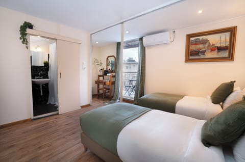  Quadruple room with Balcony | Blackout drapes, iron/ironing board (on request), cribs (free)