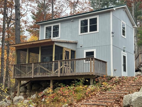 Lake Facing w/ Screened Porch