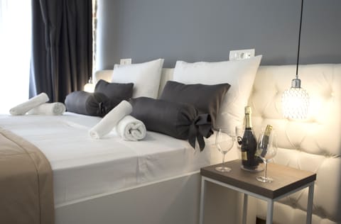 Comfort Double Room | Premium bedding, down comforters, memory foam beds, minibar