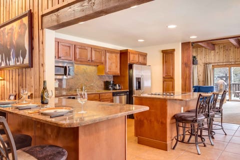 An open kitchen with room for everyone to help with meal prep.