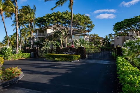 Gateway to Fairway Villas Condominiums