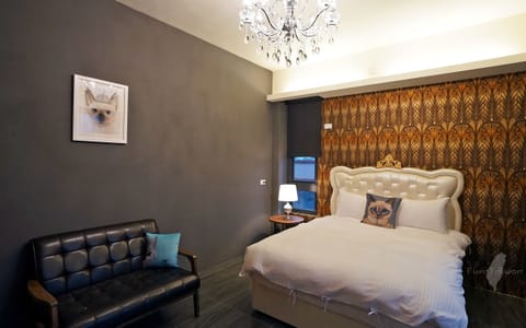 Standard Double Room (Mario) | Desk, blackout drapes, WiFi (free), bed sheets