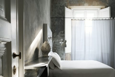 Deluxe Suite, Sauna, City View (Carta da Zucchero) | Frette Italian sheets, premium bedding, down comforters, pillowtop beds