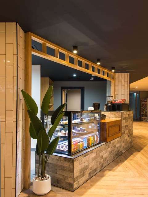 Standard Twin Room with view | Breakfast area | Daily English breakfast for a fee