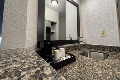 Desk, iron/ironing board, rollaway beds, free WiFi