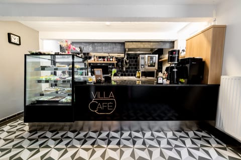 Cafe