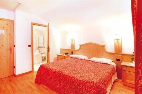 WiFi, wheelchair access