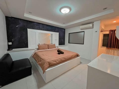 Standard Room | Blackout drapes, free WiFi
