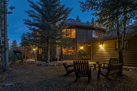 The Black Bear Lodge is the ultimate in relaxation, Privacy and Peacefulness