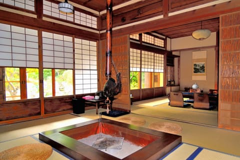 Traditional Townhome | Lobby