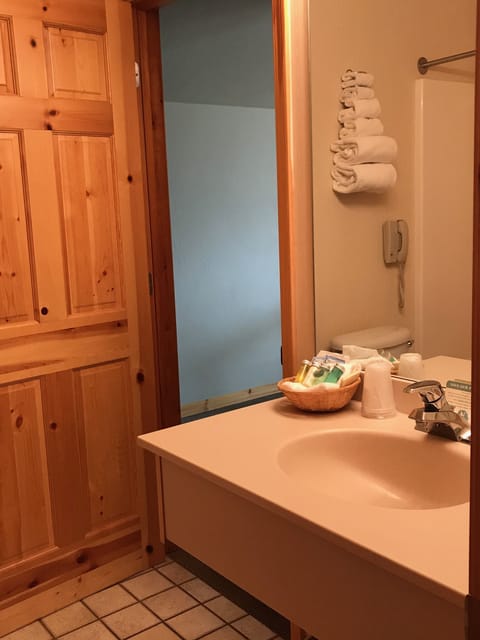 1 bedroom, premium bedding, in-room safe, blackout drapes