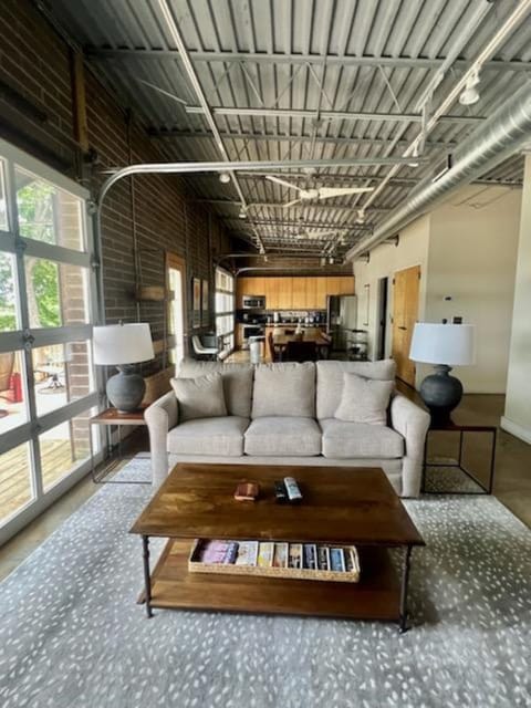 Great Room to Kitchdn