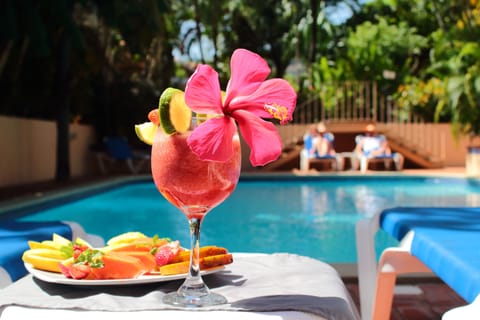 Outdoor pool, open 8 AM to 8:00 PM, sun loungers