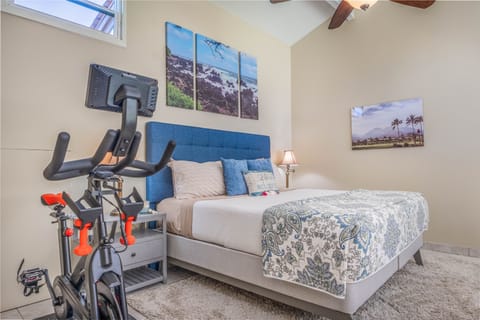 Makani A Kai B9- Upstairs bedroom loft - SLEEP NUMBER KING BED