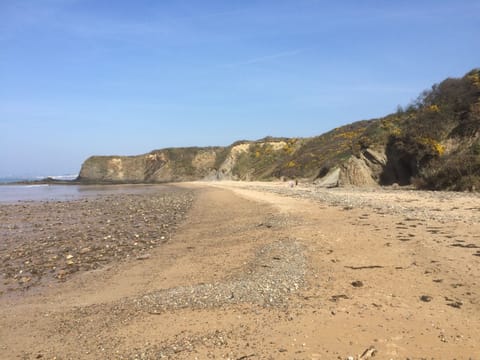 One of the most picturesque bays in the area, Dollar Bay. 