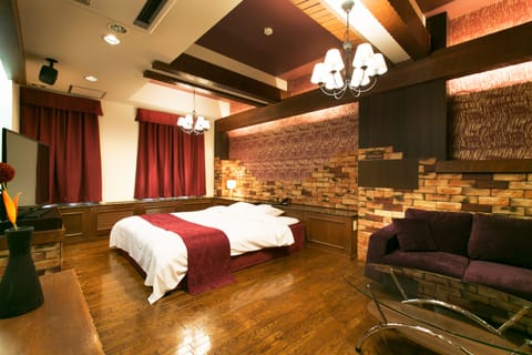 Deluxe Double Room | Premium bedding, soundproofing, free WiFi