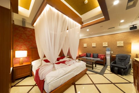 Suite | Premium bedding, soundproofing