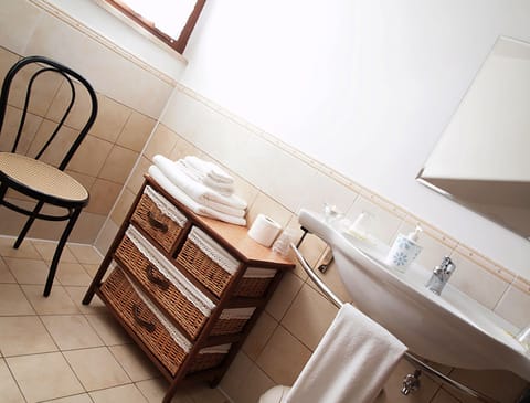 Family Quadruple Room, 1 Bedroom, Private Bathroom | Bathroom | Shower, free toiletries, hair dryer, bidet