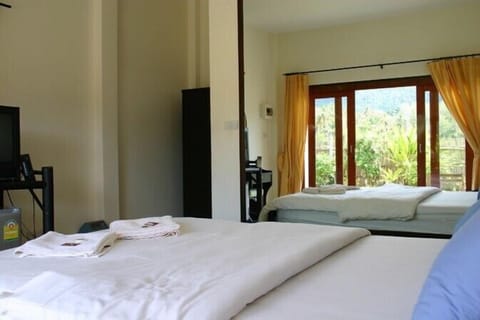 Standard Bungalow | In-room safe, free WiFi