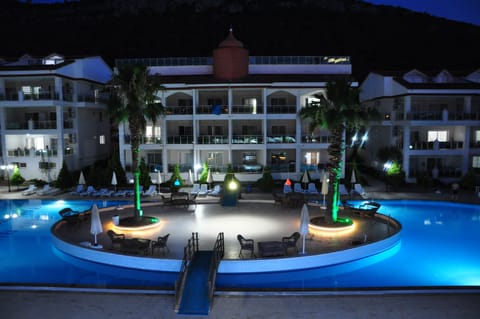 2 indoor pools, 2 outdoor pools, pool umbrellas, sun loungers