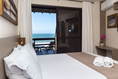 Comfort Double Room, 1 Queen Bed, Beach View | Minibar, free WiFi, bed sheets