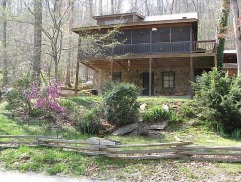 Shady River Retreat