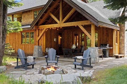 fire pit and back patio