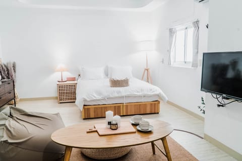 Deluxe Double Room | Premium bedding, free WiFi, bed sheets