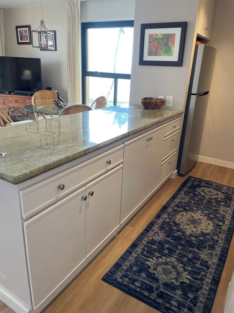 Plenty of counterspace to prepare meals