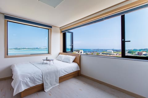Suite | Free WiFi