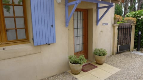 Entry into Le Cabanon