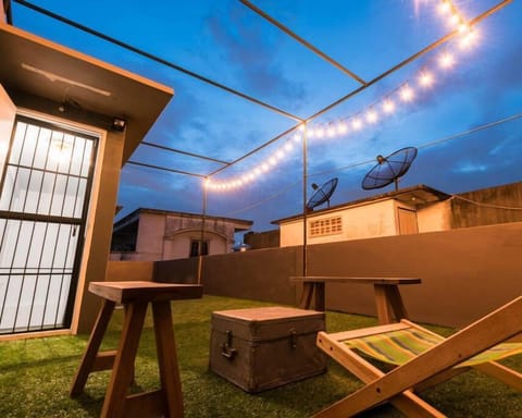 4-Bedroom House | 4 bedrooms, desk, free WiFi, bed sheets