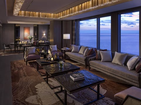 Suite (Shangri-La) | Egyptian cotton sheets, down comforters, minibar, in-room safe