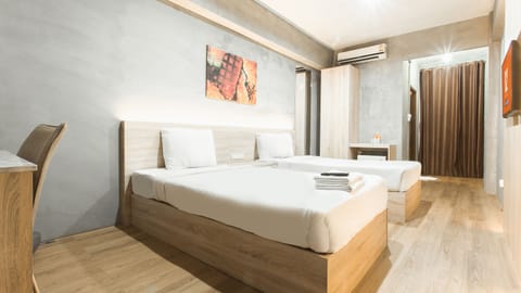 Superior Room | Blackout drapes, free WiFi, bed sheets