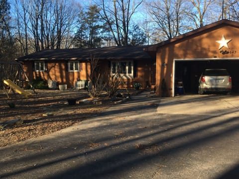 Ample parking available. Close to Hwy 29 that crosses the state and Fox Valley!