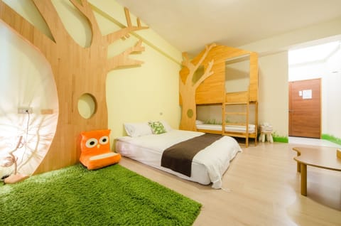Signature Triple Room | Children's theme room