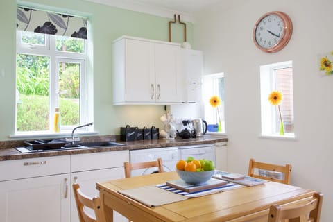 Kitchen and dining area