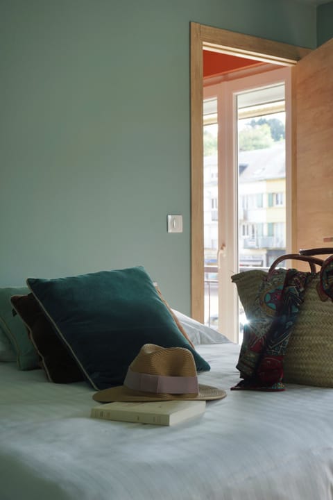 Premium bedding, Select Comfort beds, individually decorated, desk